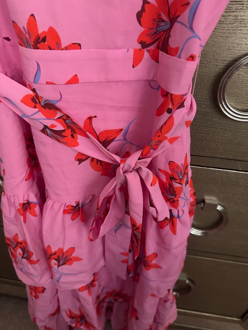🛍️SALE🛍️ LIKELY Lottie Dress in Red & Pink Floral Puff-Sleeve Midi Tiered Dress - Picture 5 of 9